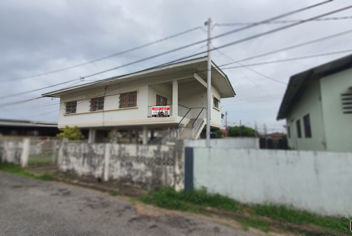 Tunapuna Property for Sale: Exterior view of a 3-bedroom house in a desirable Tunapuna location