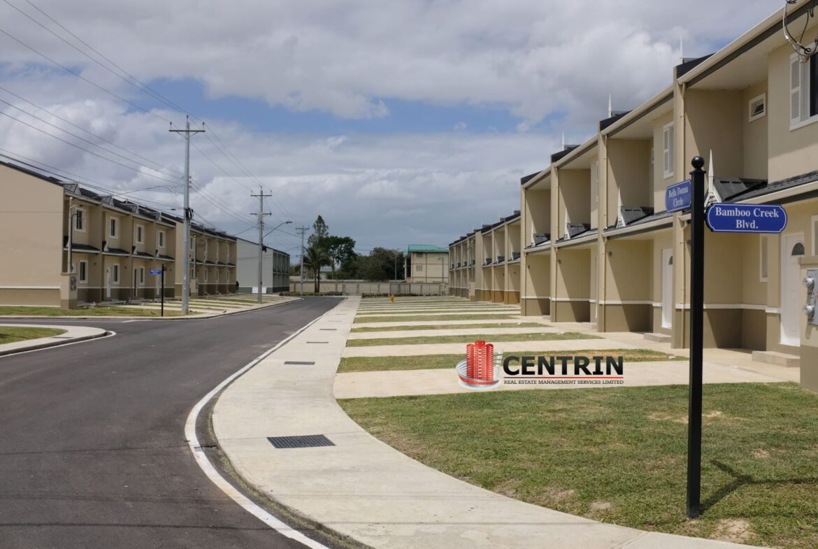 Bamboo Creek Villas street view with townhouses