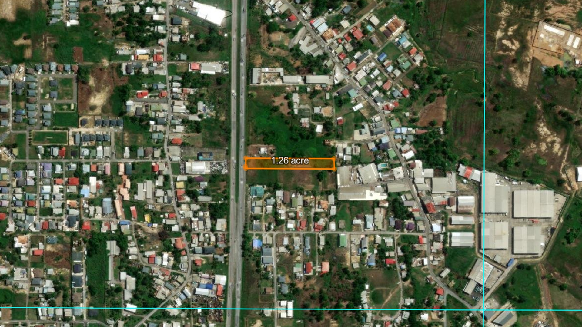 1.25-acre commercial development site in Freeport. High-traffic location on Solomon Hochoy Highway. Call Cen-Trin Real Estate to learn more.